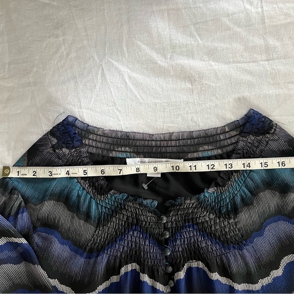 Diane Von Furstenburg Kelley Smocked Chiffon Silk Peacock Chevron Dress sz 12 - Picture 14 of 16